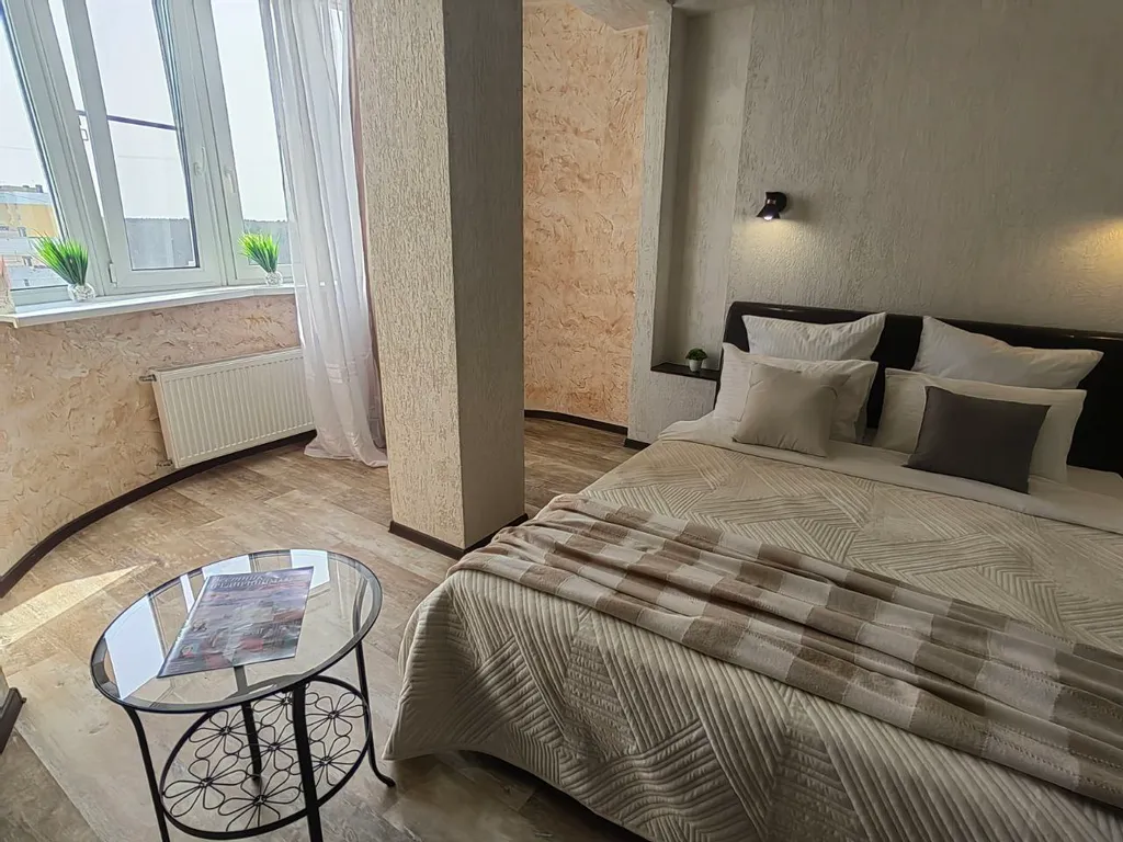 Уютная евродвушка с большой лоджией