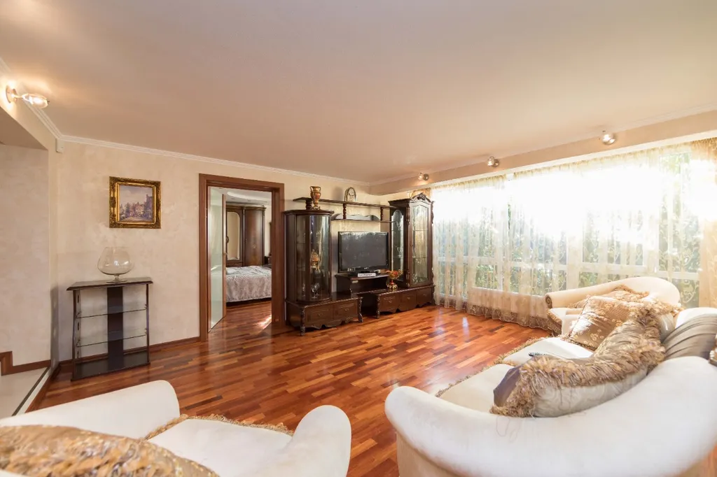 Уютный коттедж в самом центре