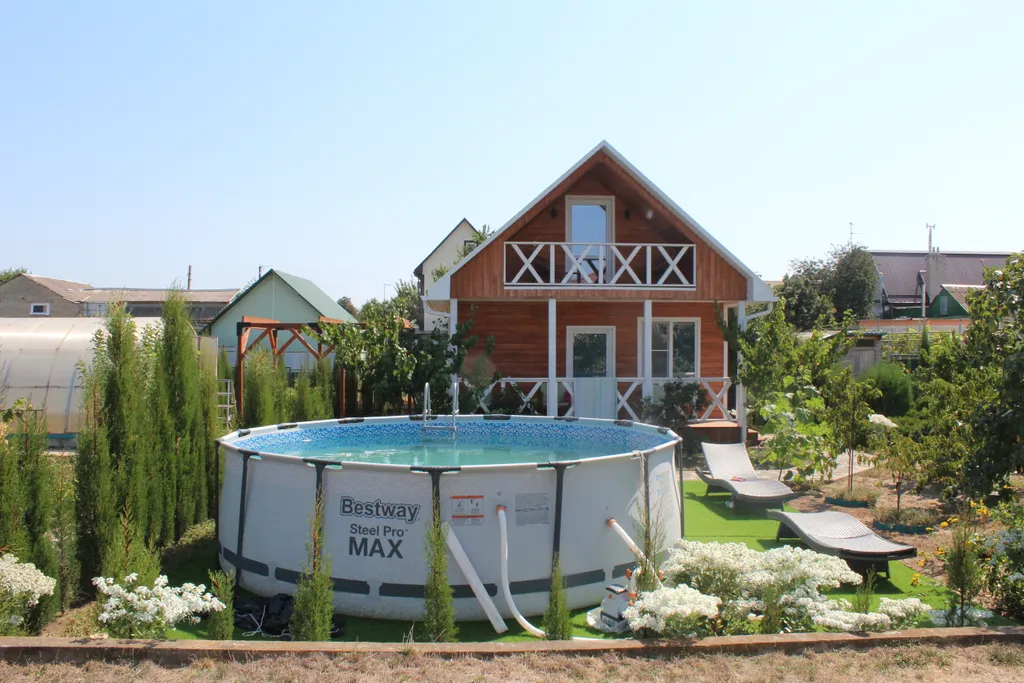 Уютный дoмик на ухоженном участке