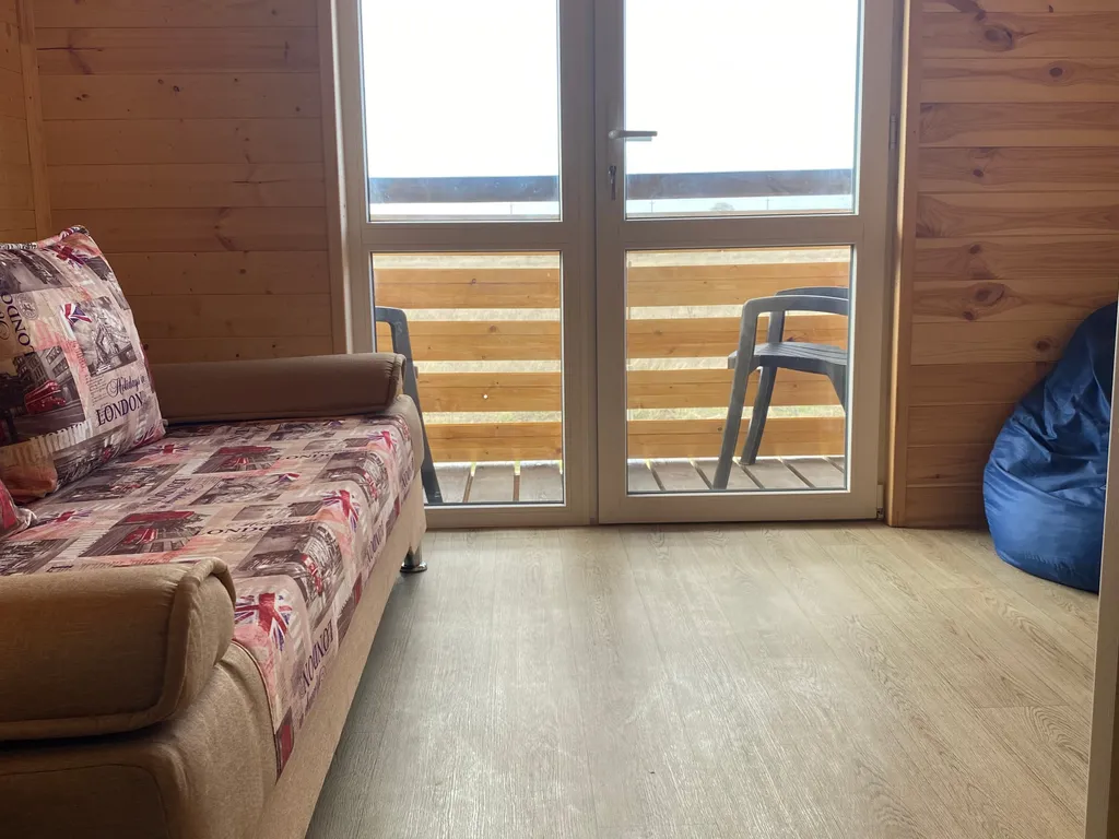 Двухэтажная дача с мансардой