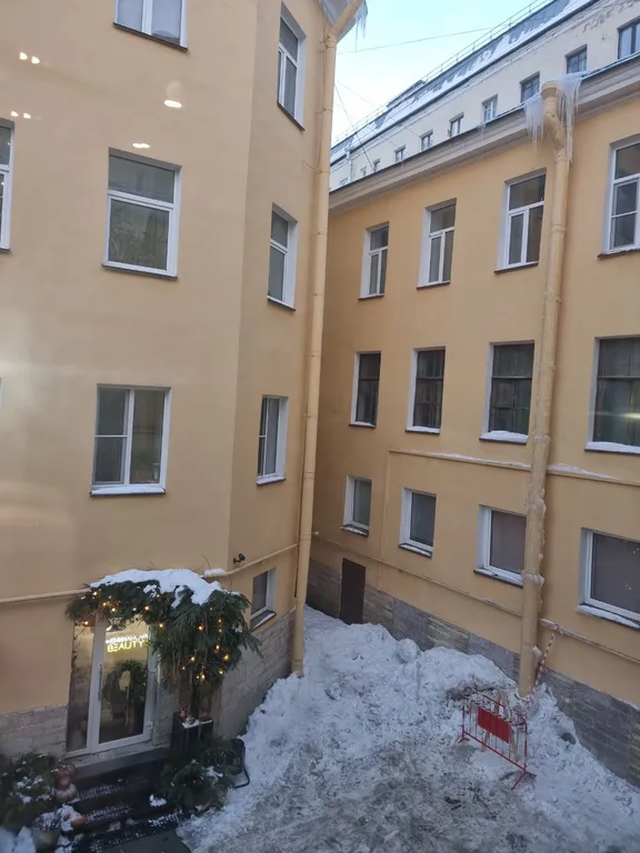 Уютная комната в центре Санкт-Петербурга