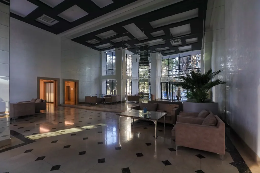 Новая квартира с просторной терассой и прекрасным видом на горы