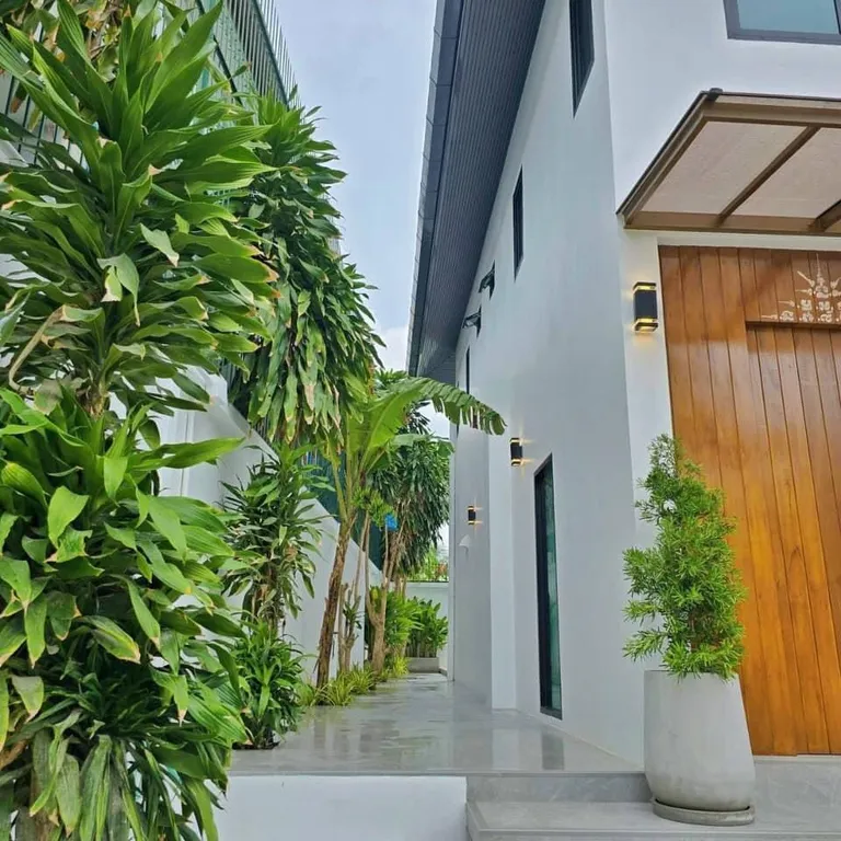 New Villa CCM & pool