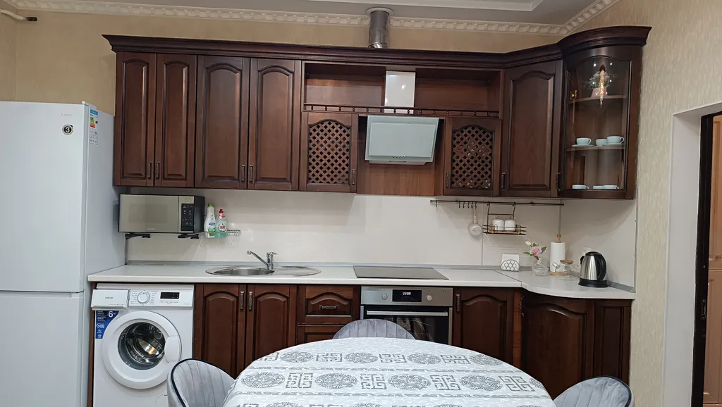 Квартира с двумя спальнями в курортной зоне, в районе верхнего рынка