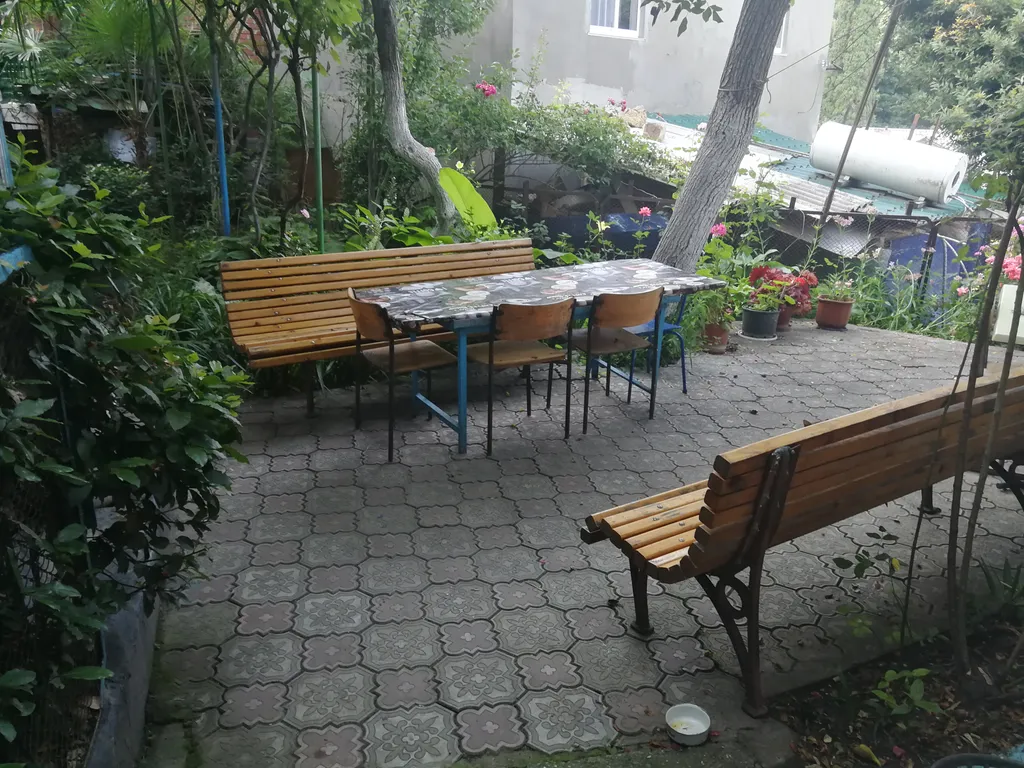 Второй этаж дома, до моря 10 минут по прямой