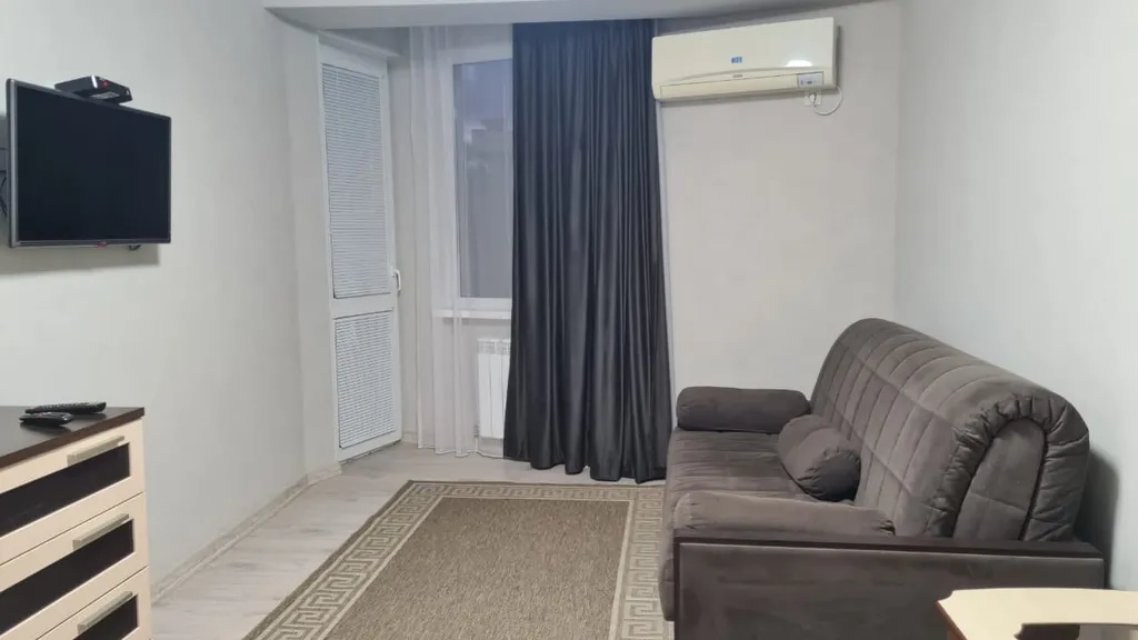 Современная квартира на берегу моря