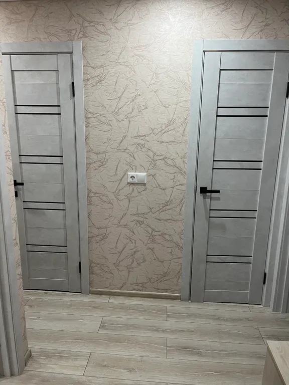 Уютная, просторная квартира со свежим ремонтом в центре города.