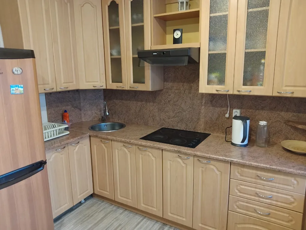 Уютная двухкомнатная квартира в центре города — аренда посуточно в Кемь