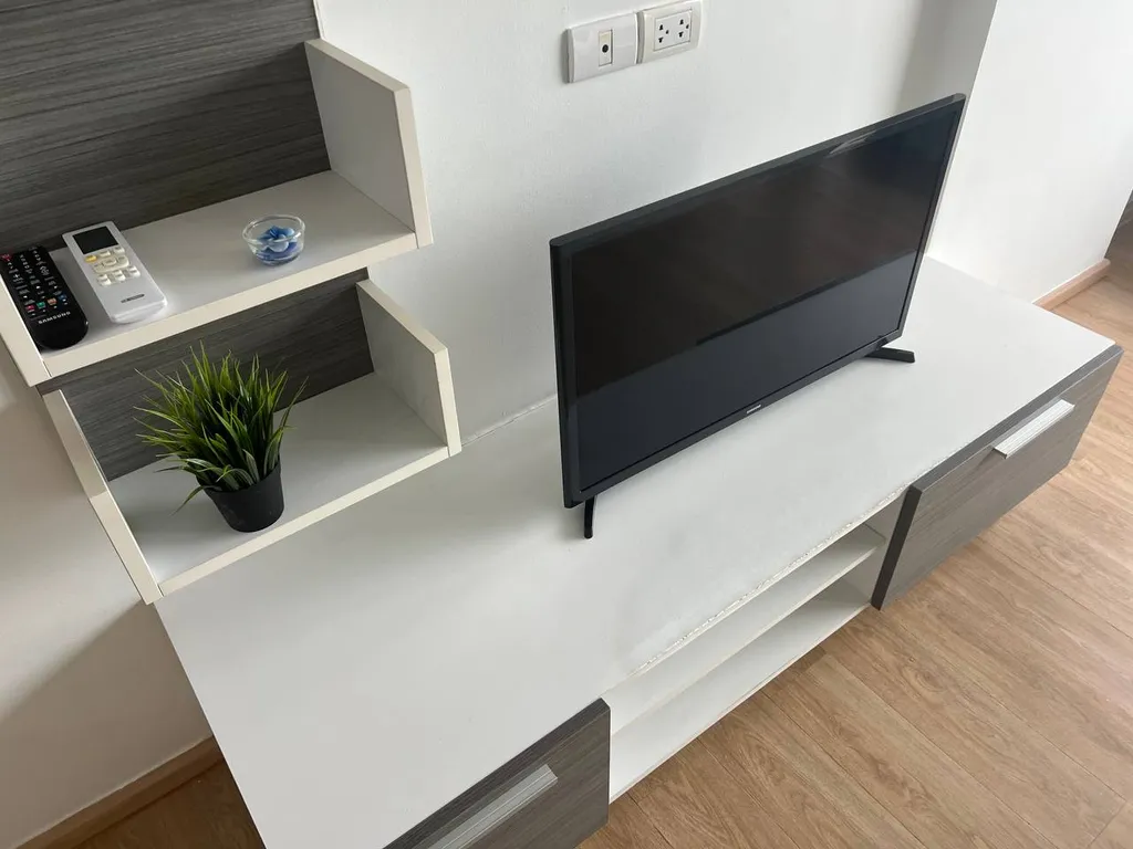 Студия после ремонта с удивительным видом с 8 этажа в центре Каты