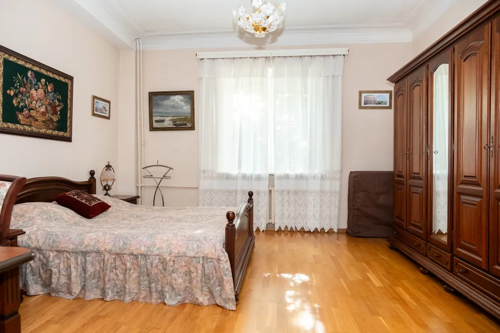 Набережная, Кремль, Театр