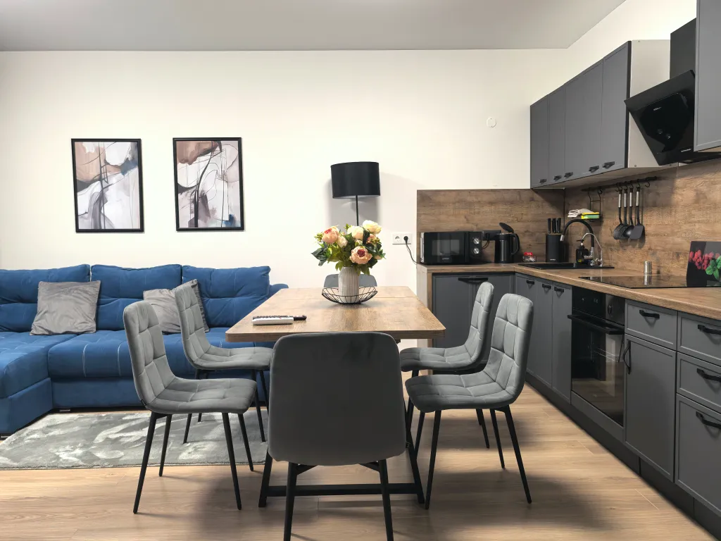 Люкс трехкомнатная квартира у МРНЦ Цыба и Академии Росатом