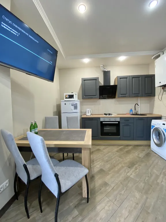 Евродвухкомнатный апартамент с балконом и видом на пик Аибга