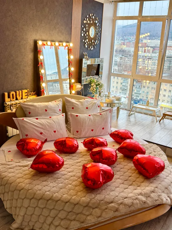 Видовой пентхаус-студия с террасой в самом центре