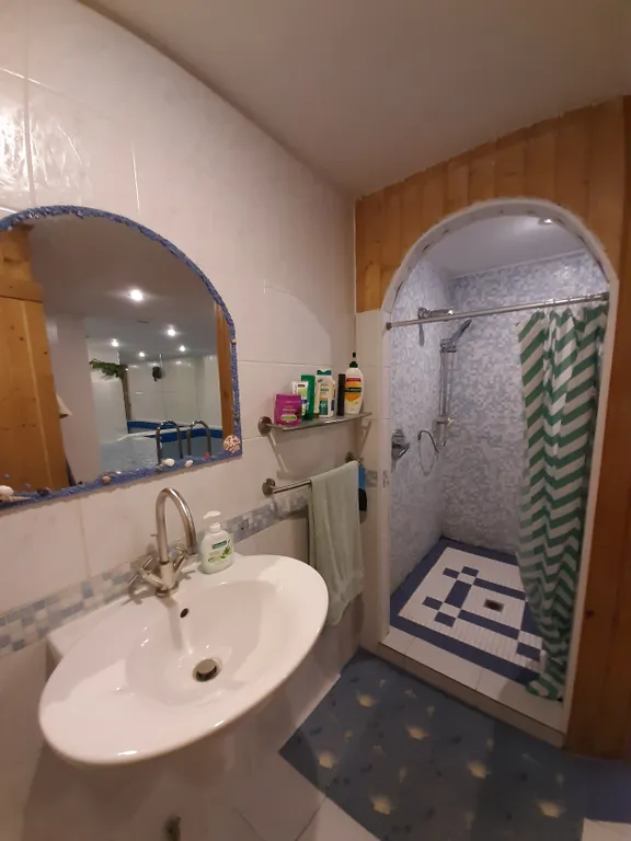 Таунхаус с сауной и бассейном недалеко от метро