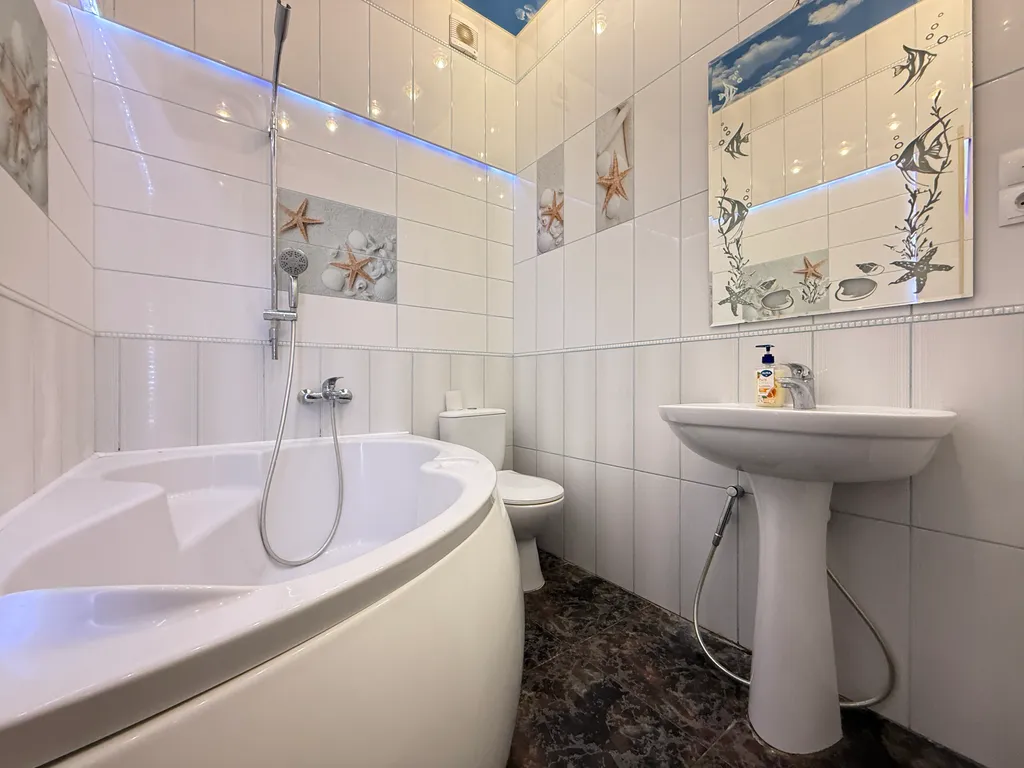 Пляж 5 минут у парка победы