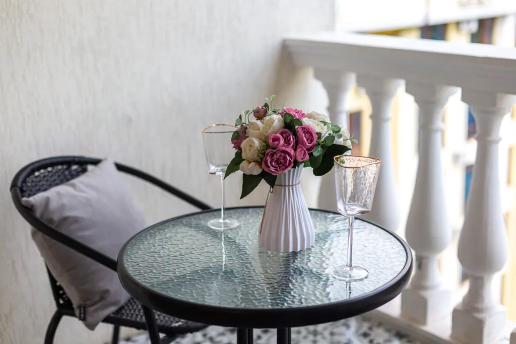 Квартира с балконом и видом на гору