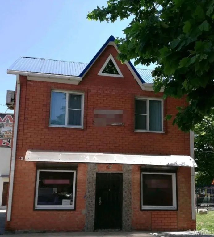 Коттедж с террасой с отдельным входом