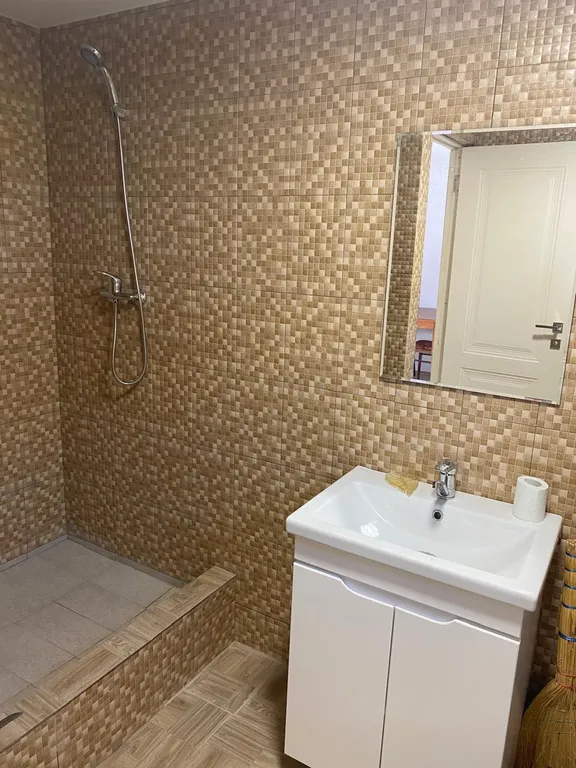 Коттедж Коттедж Студия в центре города, около источников родоновых , сероводородных — Пятигорск