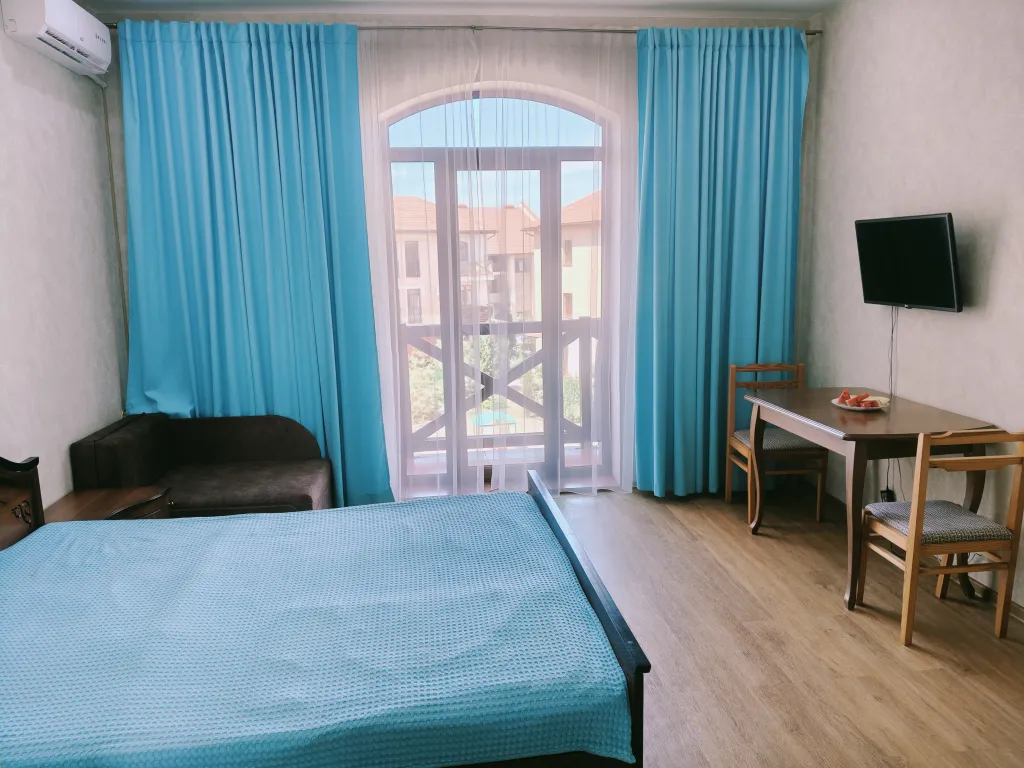 Квартира Апартамент у моря в Итальянской деревне в Крыму — аренда посуточно в Черноморское