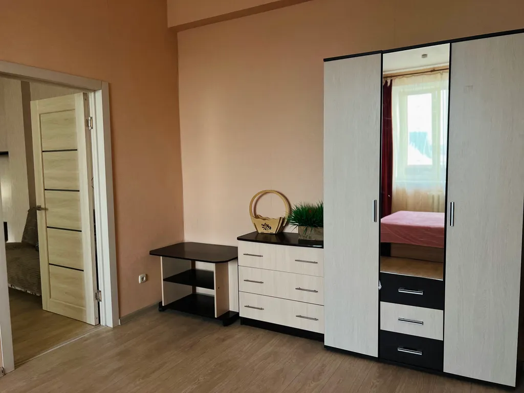 Двухкомнатная квартира возле Политеха Свердловский район