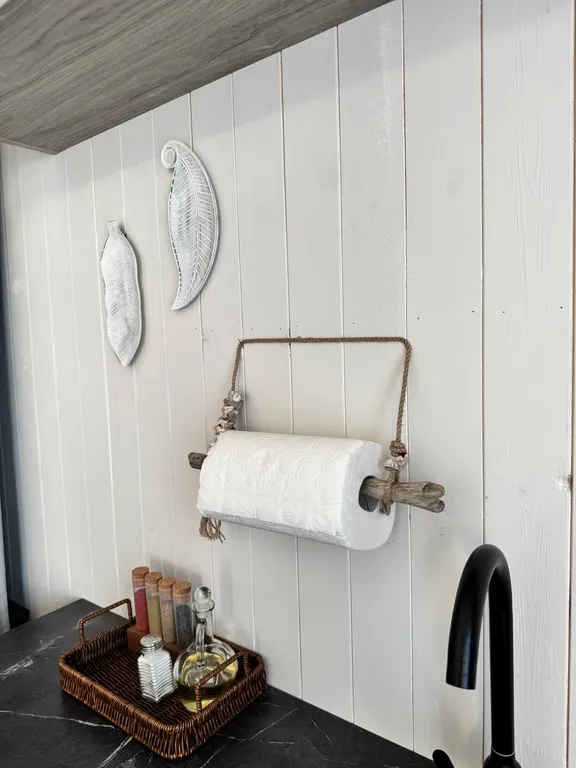 Дом в Абхазии у Черного моря (На волне)