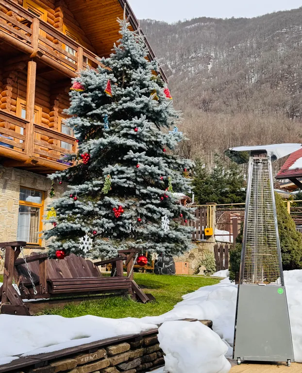 Уютный номер с видом на горы