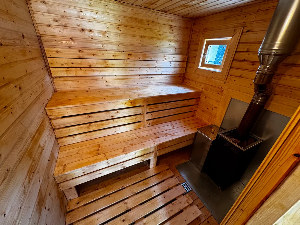 Уютный дом с баней и чаном