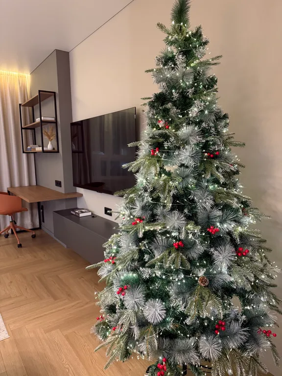 Современные и уютные апартаменты в центре рядом с парком и рекой