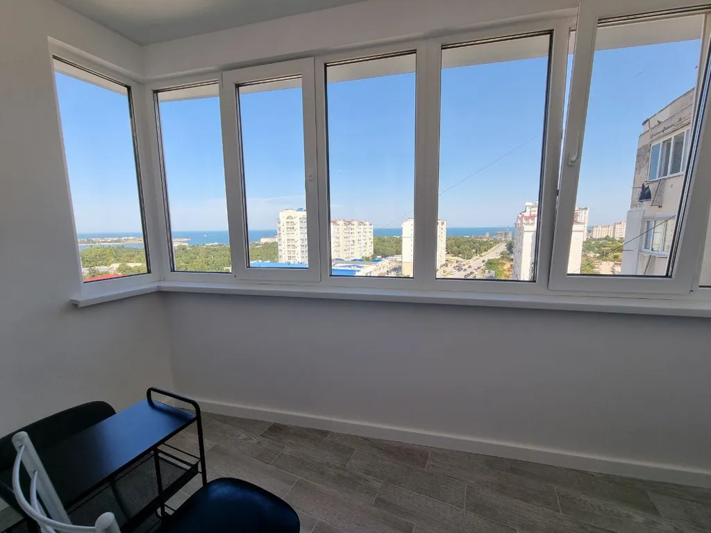 Супер видовая новая двухкомнатная квартира у моря в парке Победы