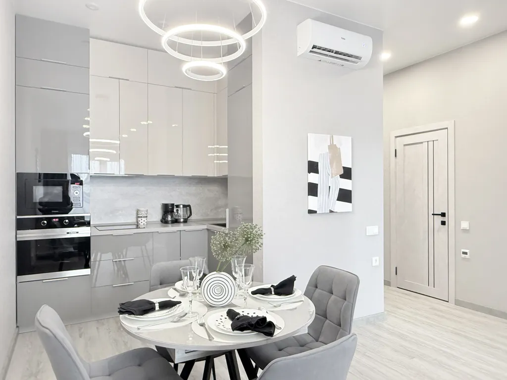 Квартира для семьи в жк с колоннадой и фонтанами