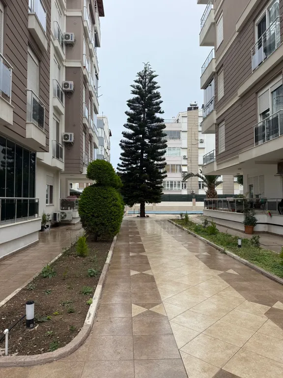 Просторная квартира вблизи моря в Лимане