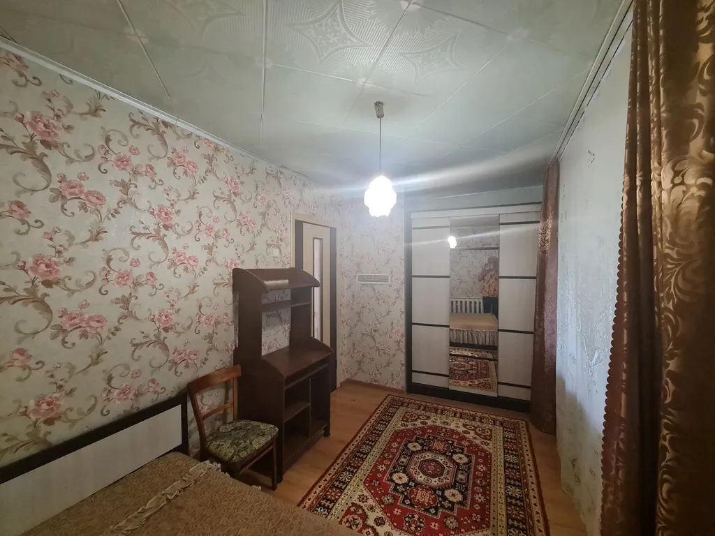 2-комнатная квартира на 1-м этаже в центре военного городка