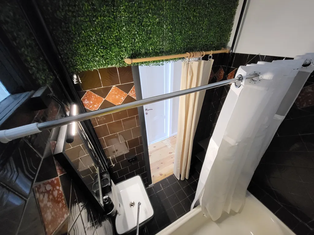 Квартира с видом на реку и горы