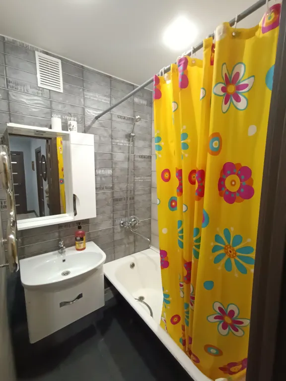 Уютная двухкомнатная квартира в новом доме с новым ремонтом