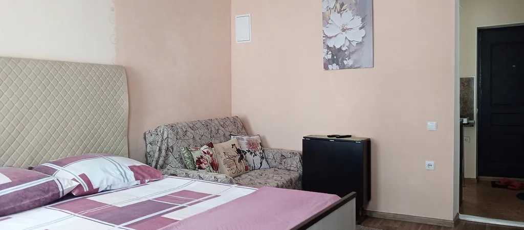 Уютная однушки в пешей доступности с Нарзанной Галереей