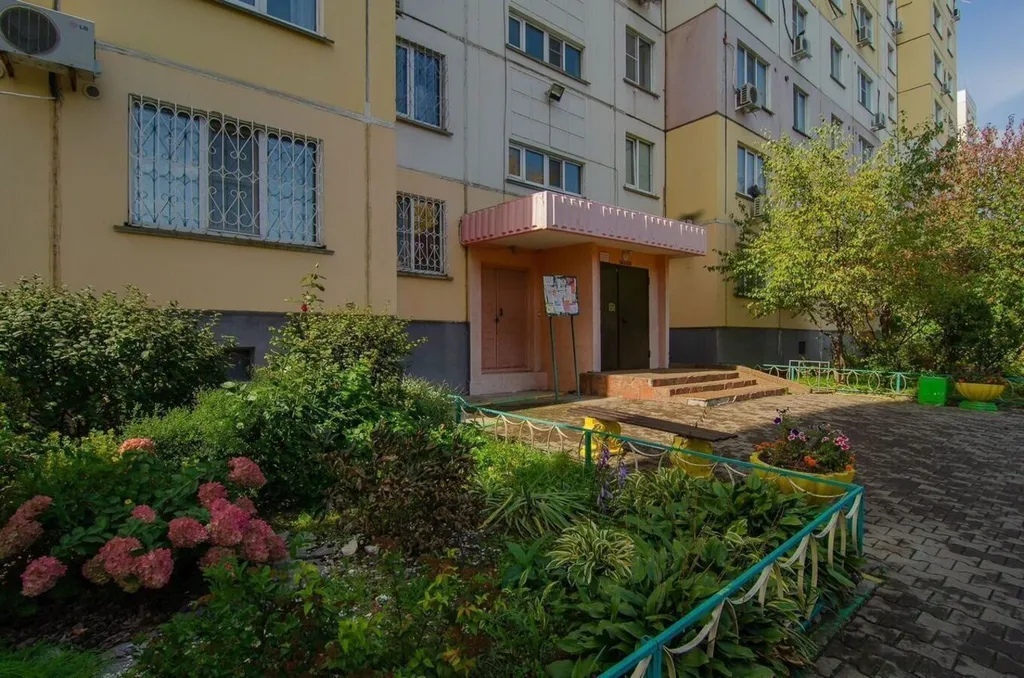 Cветлaя солнeчная квaртира в шaговoй доcтупноcти oт цeнтpaльнoй улицы