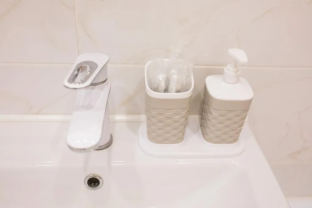 Стильная квартира напротив аквапарка Океанис и парка Швейцария