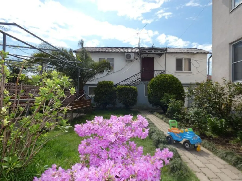 Просторный дом в центре