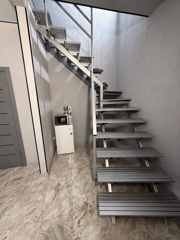 Трехместный номер на 2 этаже в центре города