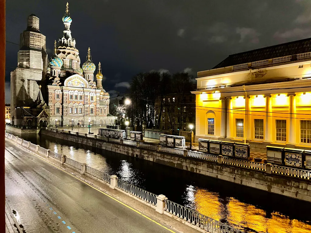 Квартира Дизайнерская квартира с видом на канал Грибоедова — Санкт-Петербург