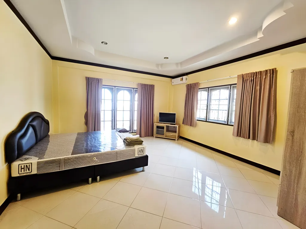 Уютный дом с 2 спальнями и BBQ в тихом месте рядом с пляжем Карон