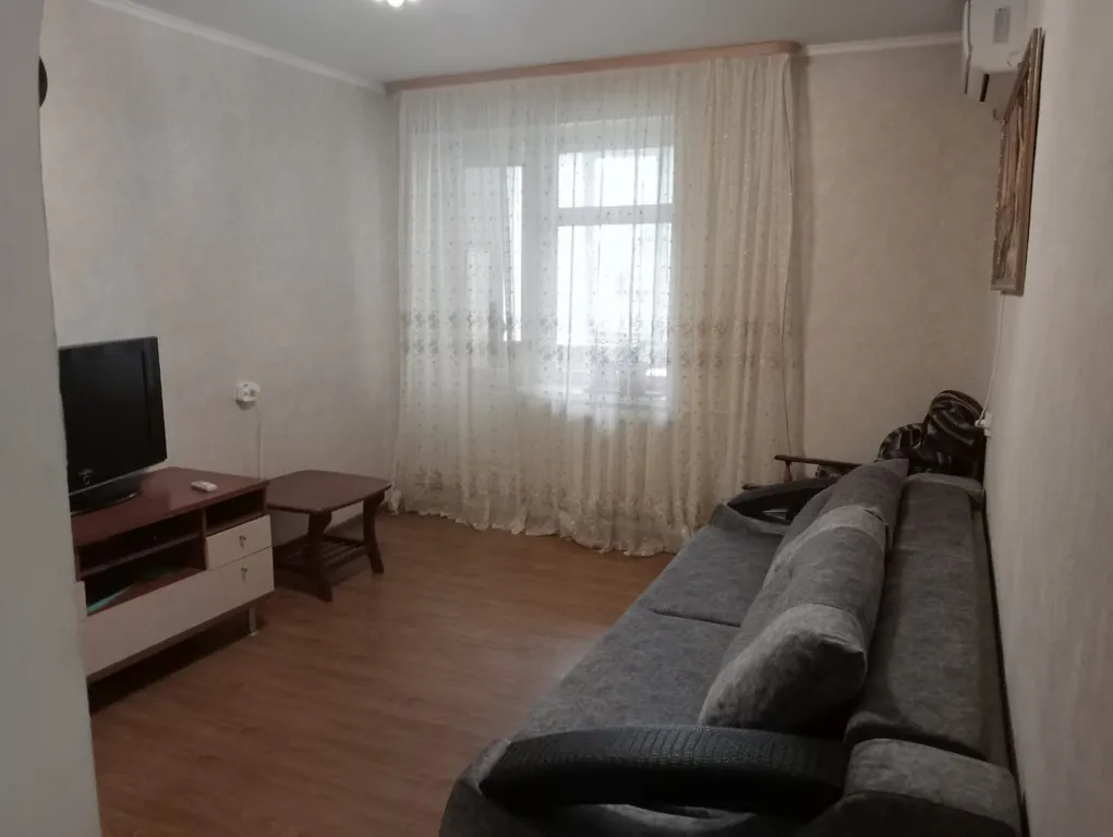 Квартира Уютная квартира на высоком берегу и рядом Моршкола — Анапа