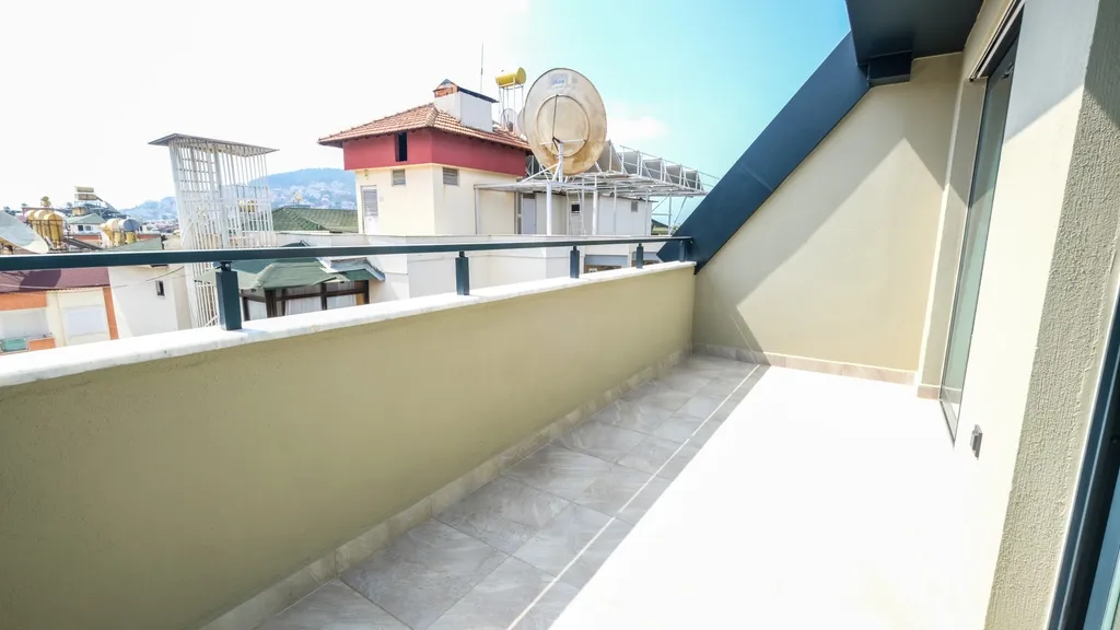 Трехкомнатный пентхаус в районе пляжа Клеопатра в комплексе Бестхоум