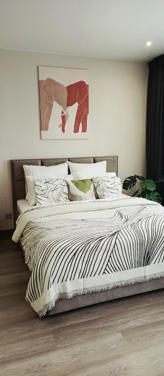 Светлая студия в центре