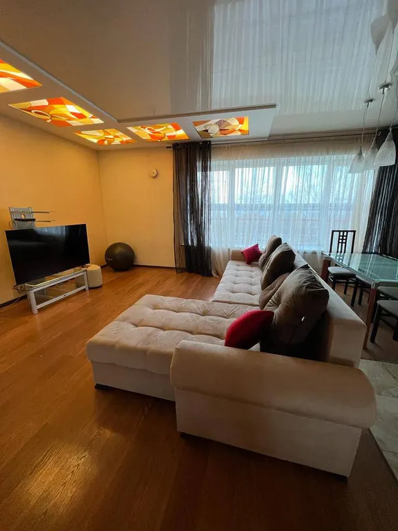 4-комнатная квартира у озера