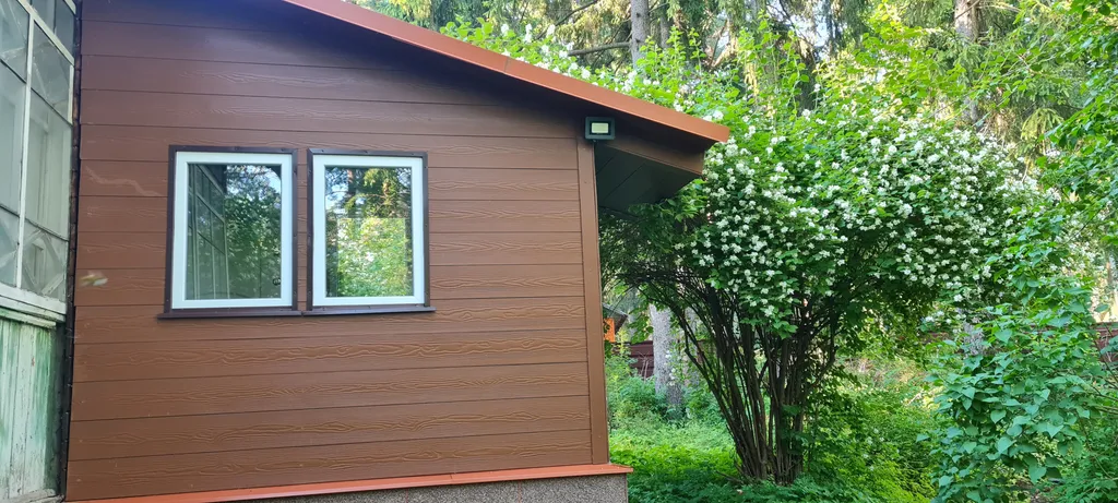 Домик у озера рядом с Москвой