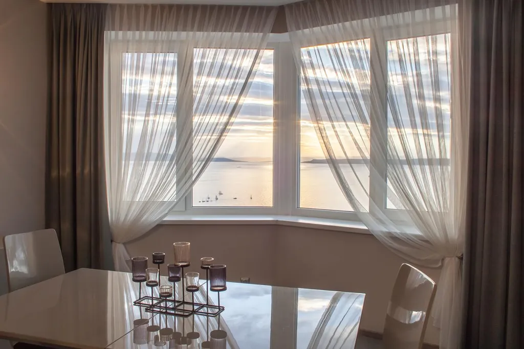 Роскошные апартаменты с видом на бухту Золотой Рог и Амурский залив