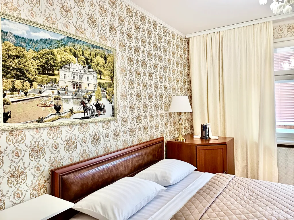 Уютная квартира в шаге от станции метро Проспект Космонавтов