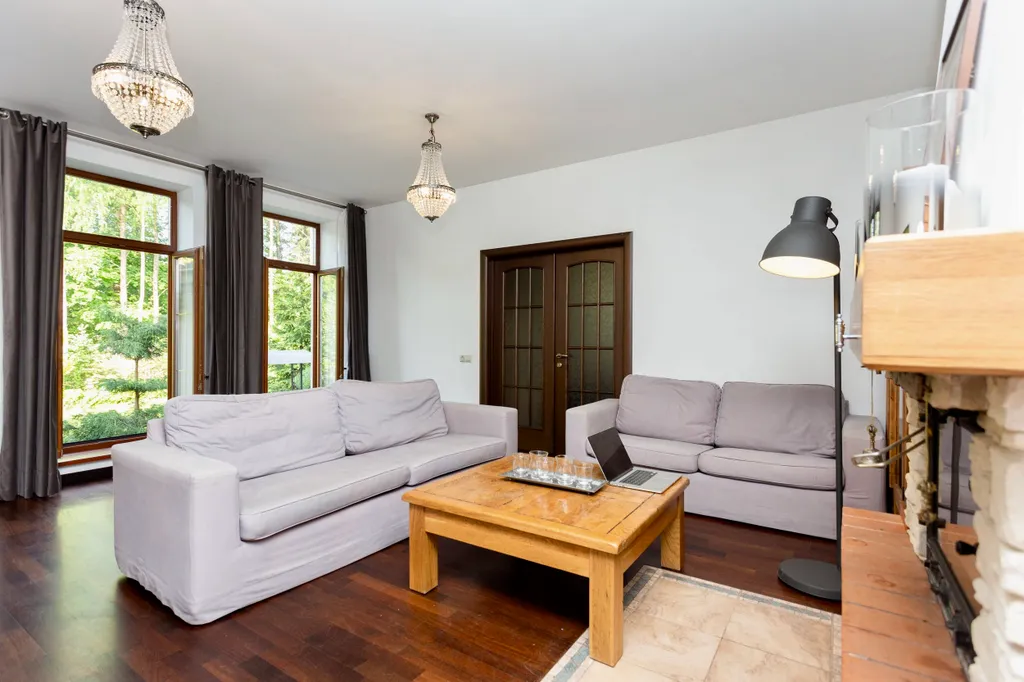 Вилла с бассейном