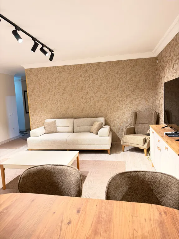 Семейная уютная квартира 10N